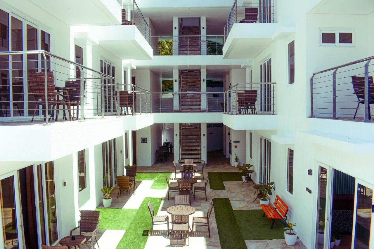 Aira Boracay Hotel Balabag  Bagian luar foto