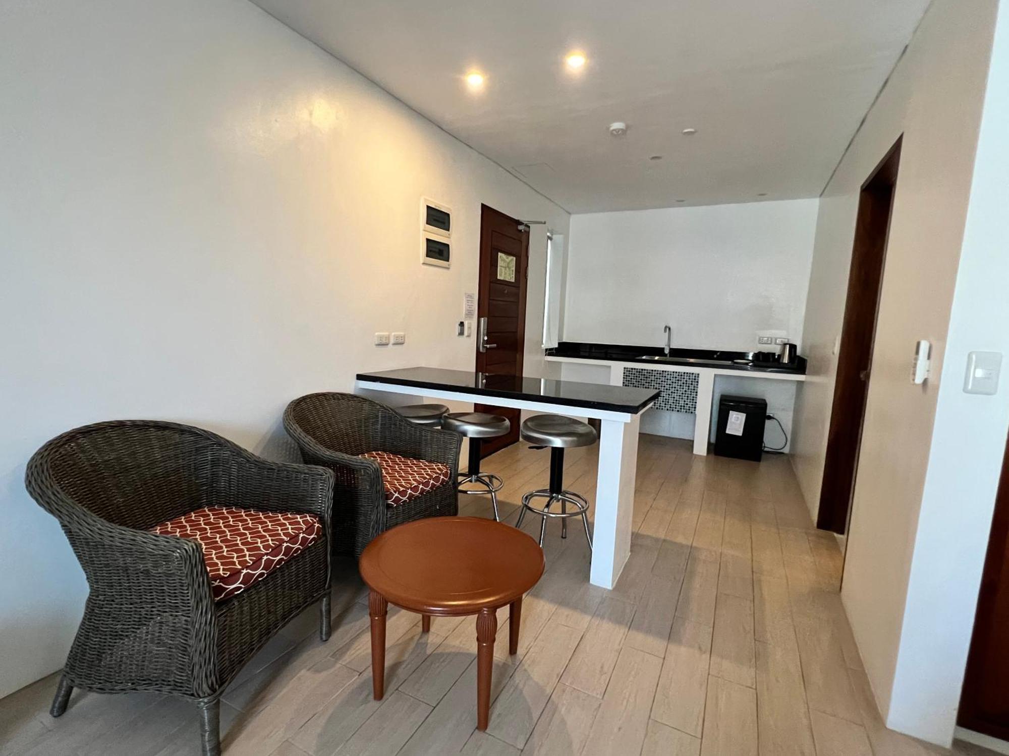 Aira Boracay Hotel Balabag  Bagian luar foto